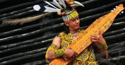 8 Jenis Alat Musik Kalimantan Barat Yang Khas dan Unik